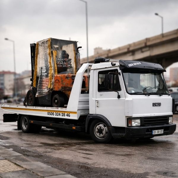 En yakın Öveçler forklift kiralama hizmetinde kullanılan forklift